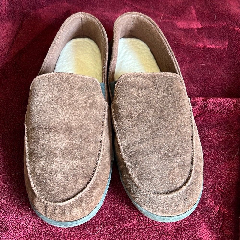 Isotoner slippers